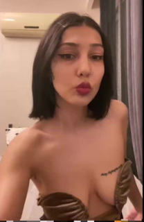 Esmer hatun her gün mastürba*yon Yapıyor efsane vücudu