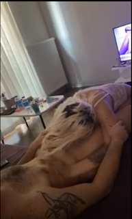 Melek, ve mika nickli yayıncı Çiftinin Sex Videosu Kız